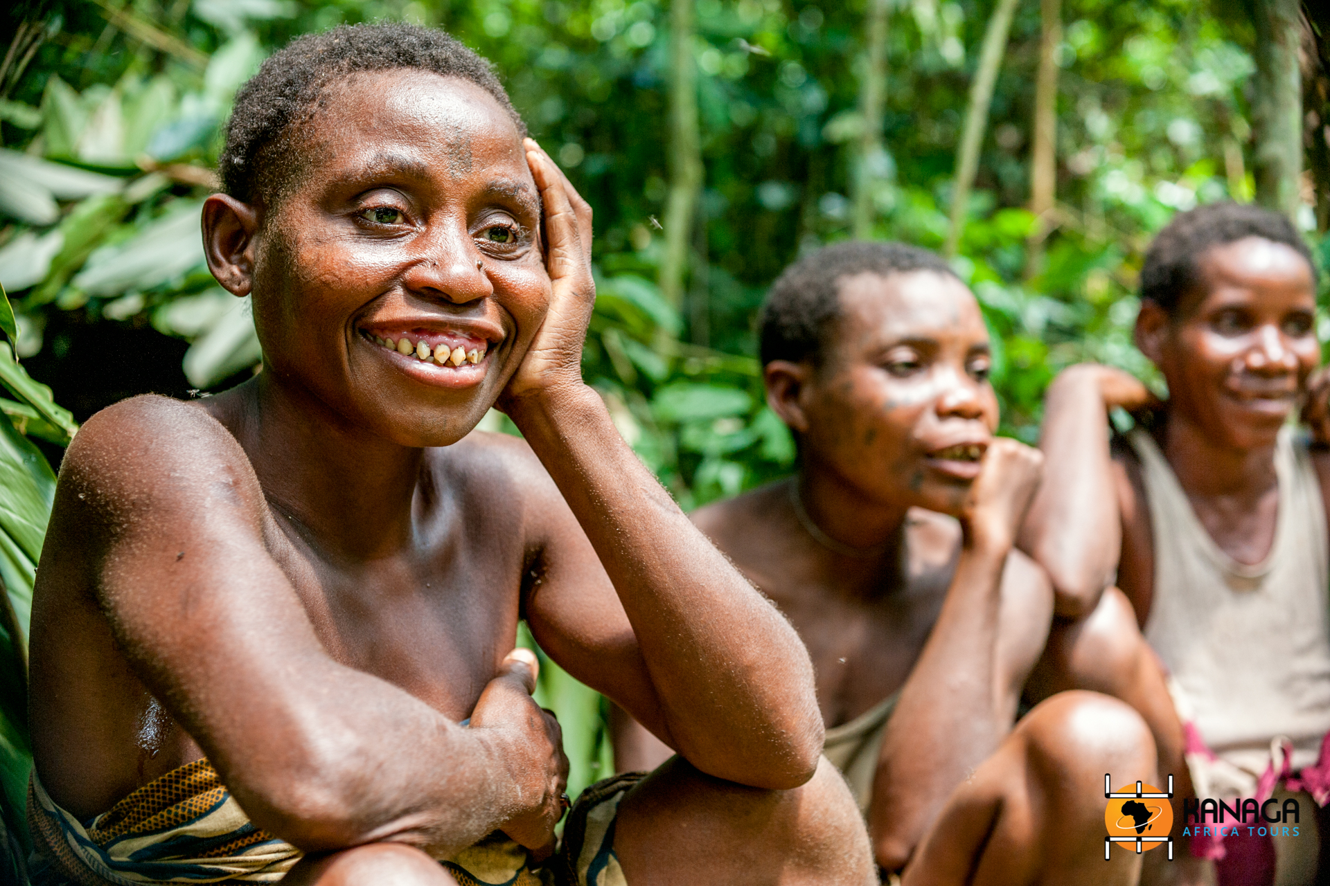 Pygmies around Bayanga - Kanaga Africa Tours